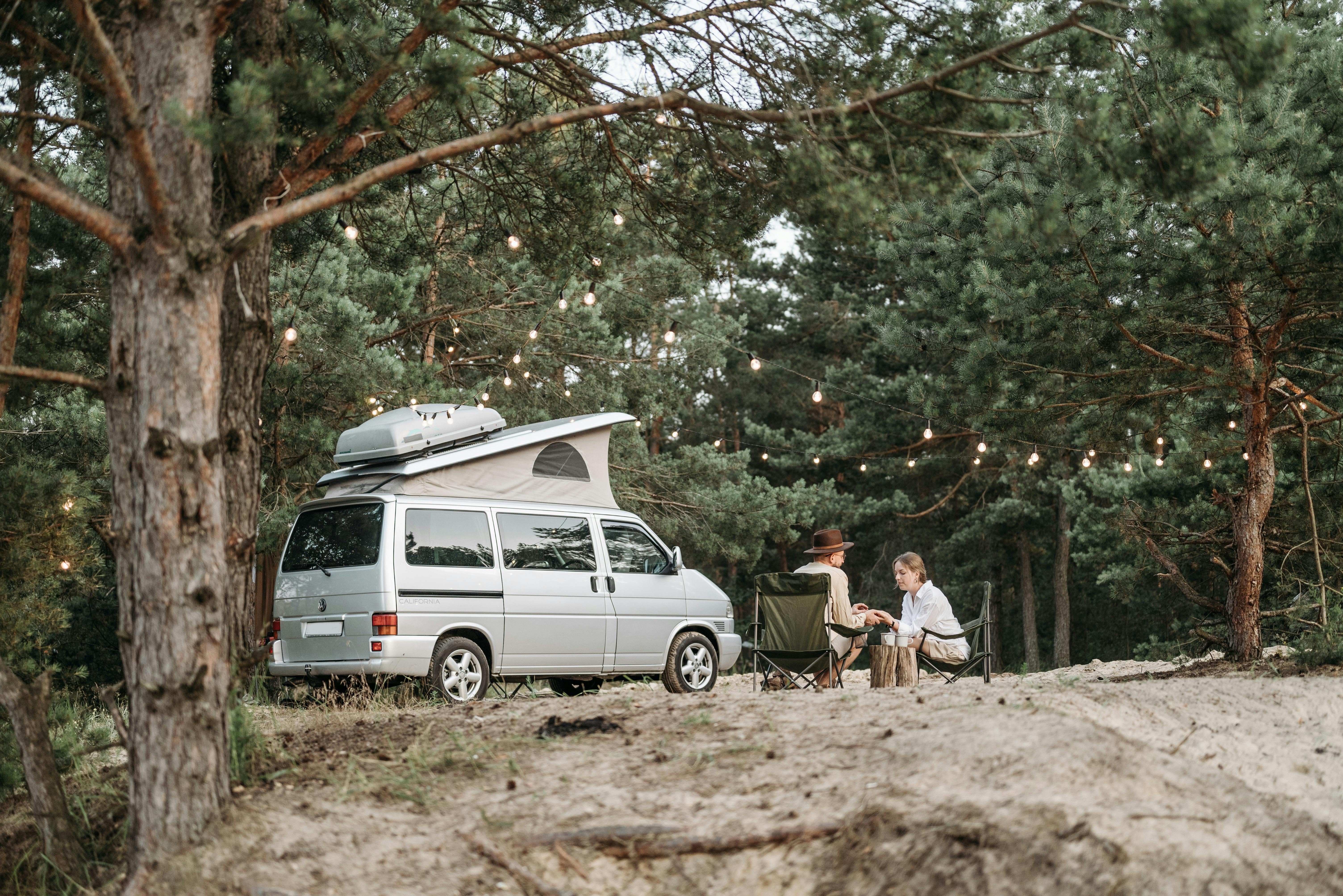 Camping sauvage en van : guide complet pour une expérience réussie